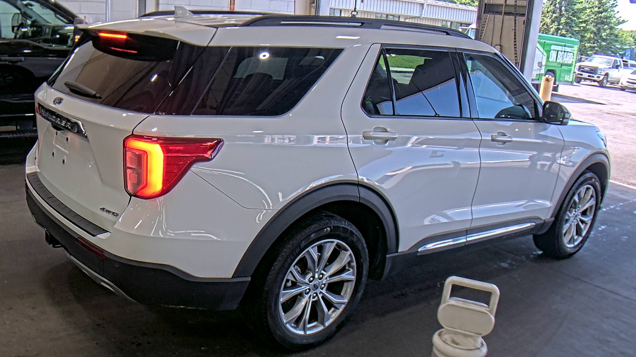 FORD EXPLORER - 5