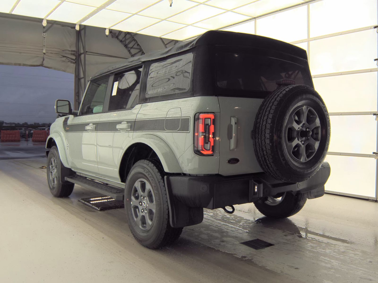 FORD BRONCO - 7