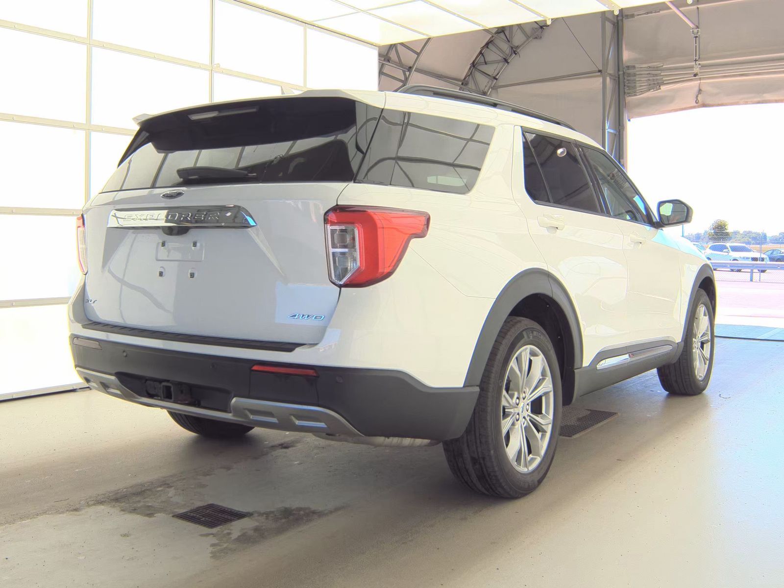 FORD EXPLORER - 6