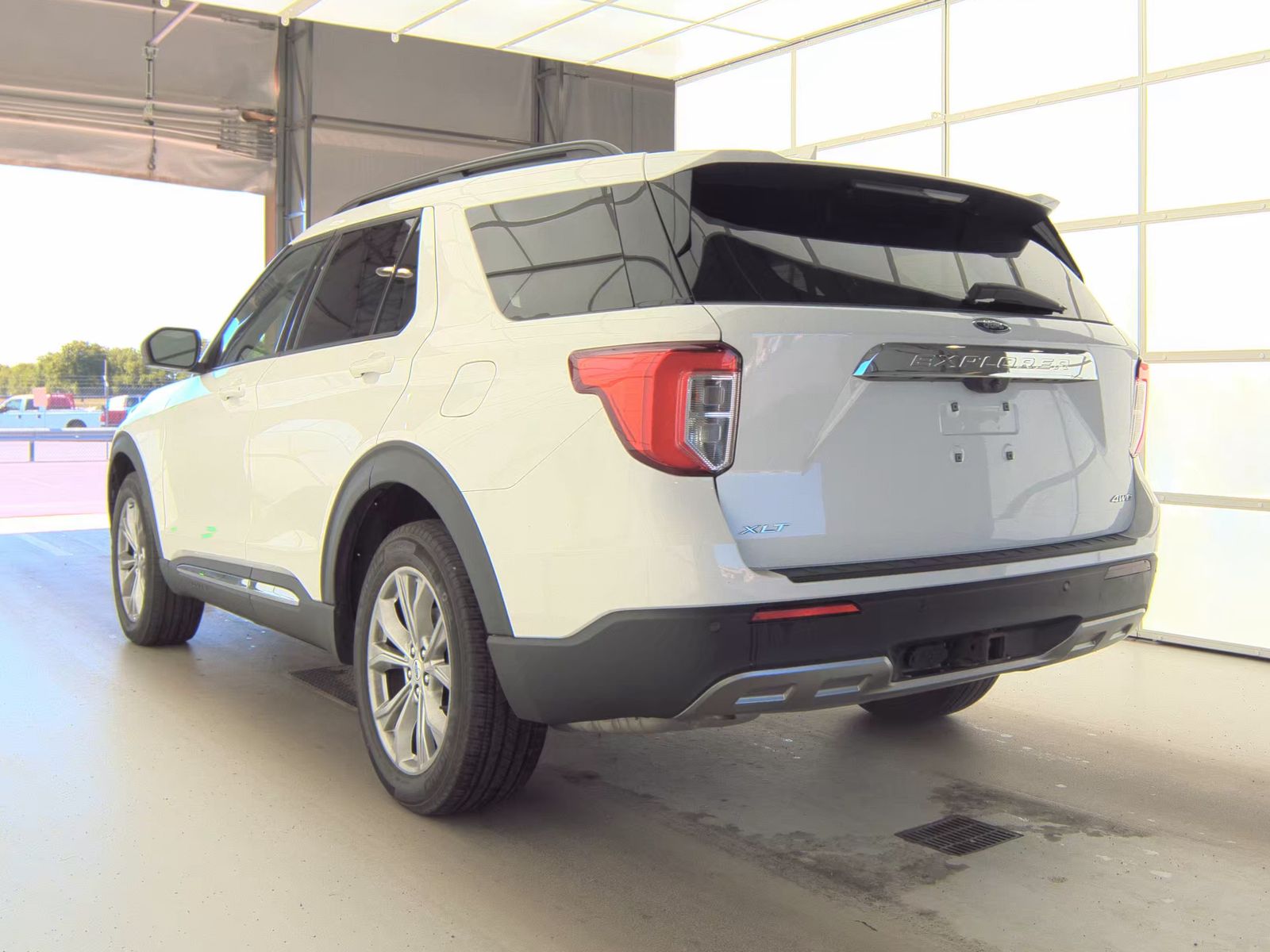FORD EXPLORER - 9