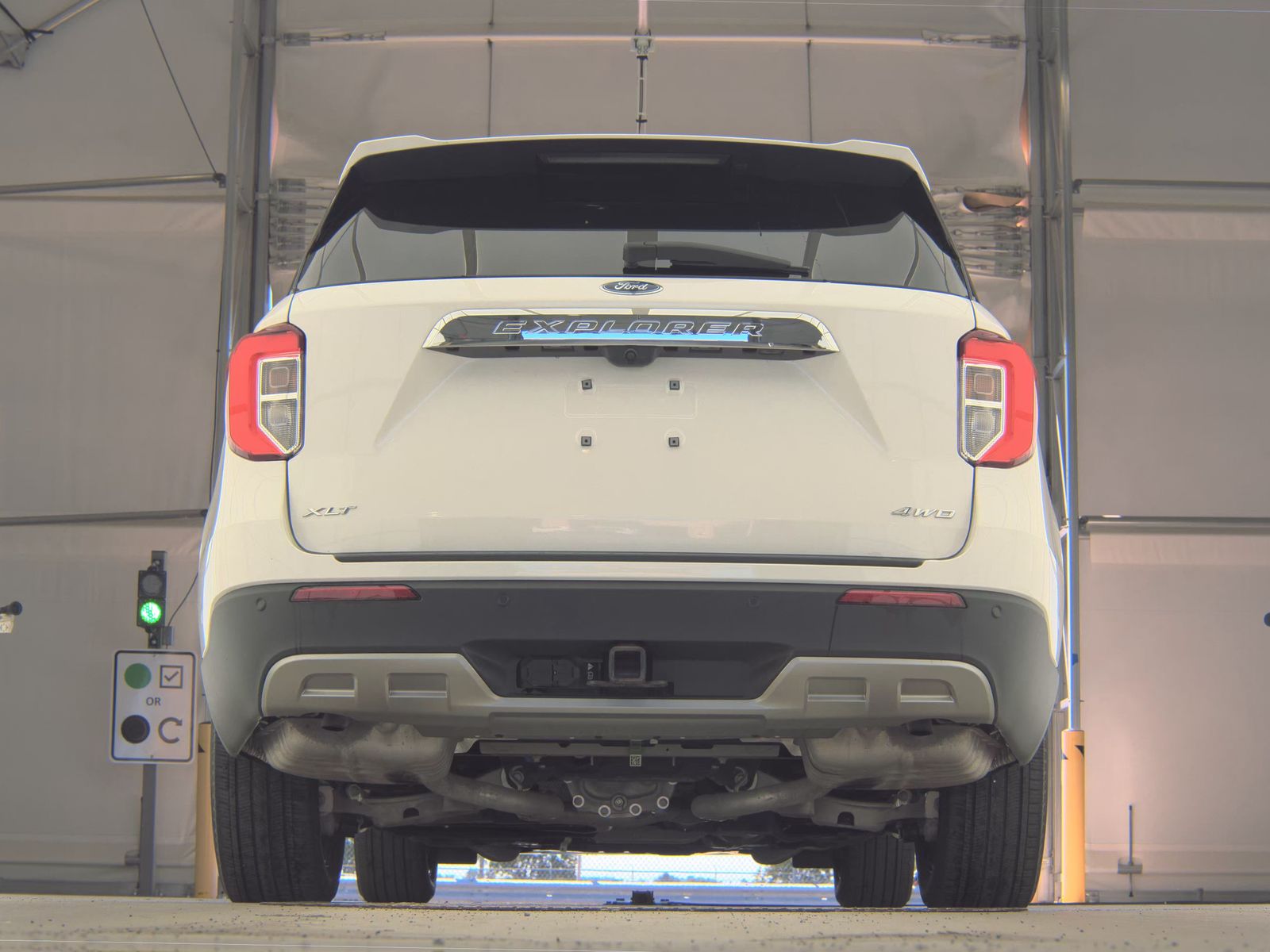 FORD EXPLORER - 8