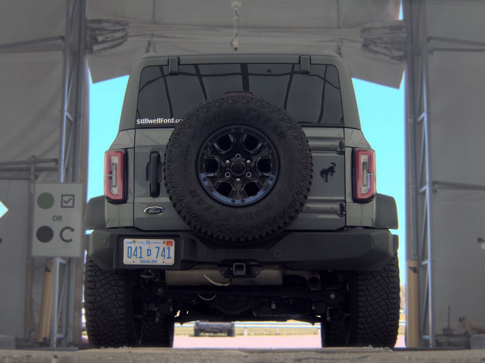 FORD BRONCO - 8