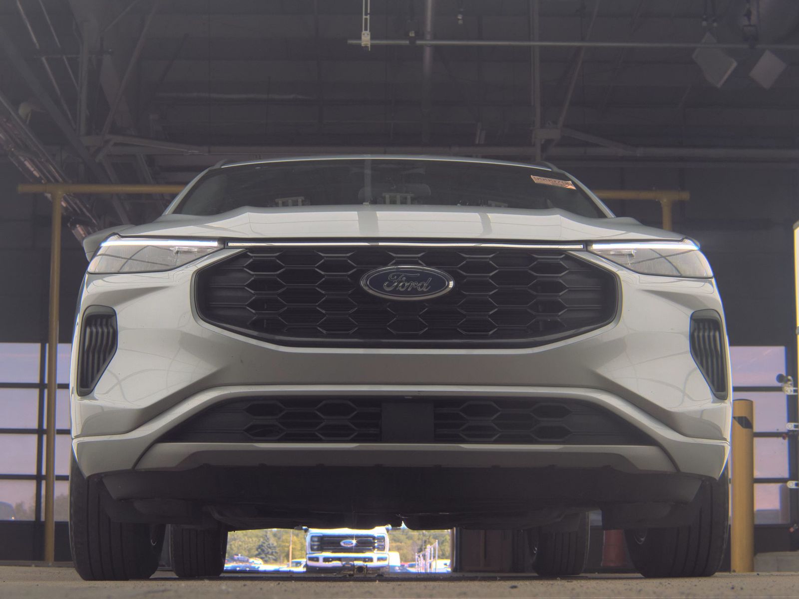FORD ESCAPE - 4
