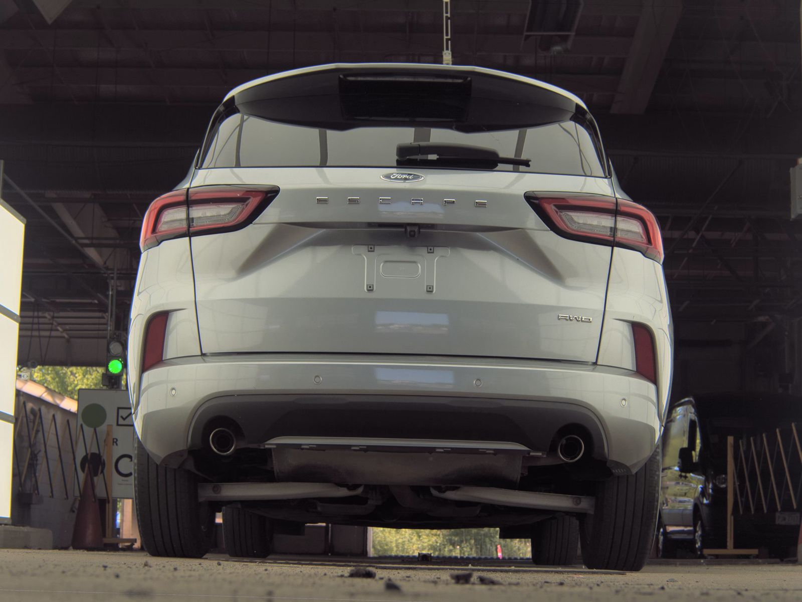 FORD ESCAPE - 8