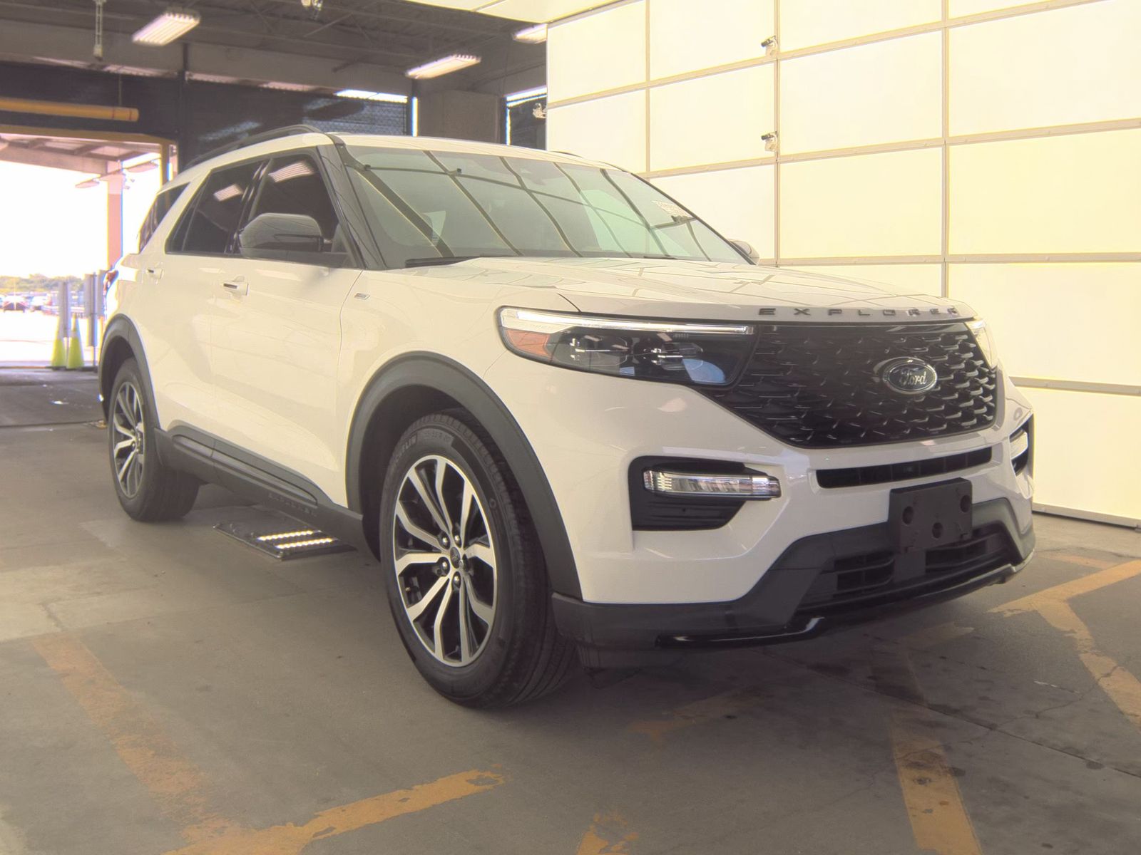 FORD EXPLORER - 5