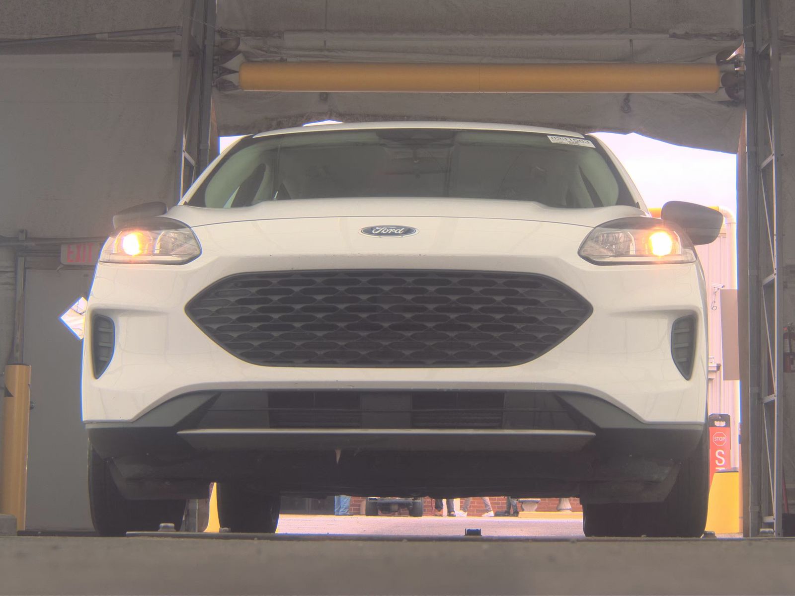 FORD ESCAPE - 4
