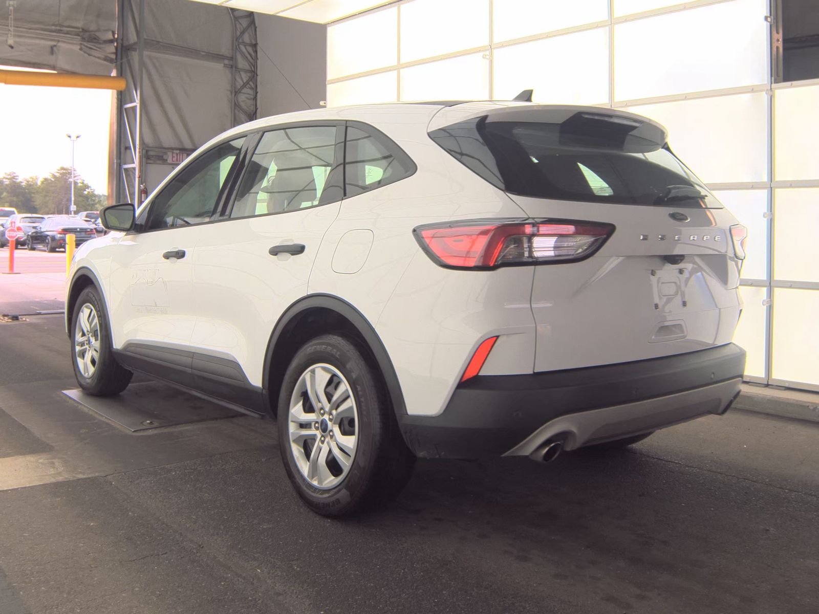 FORD ESCAPE - 9