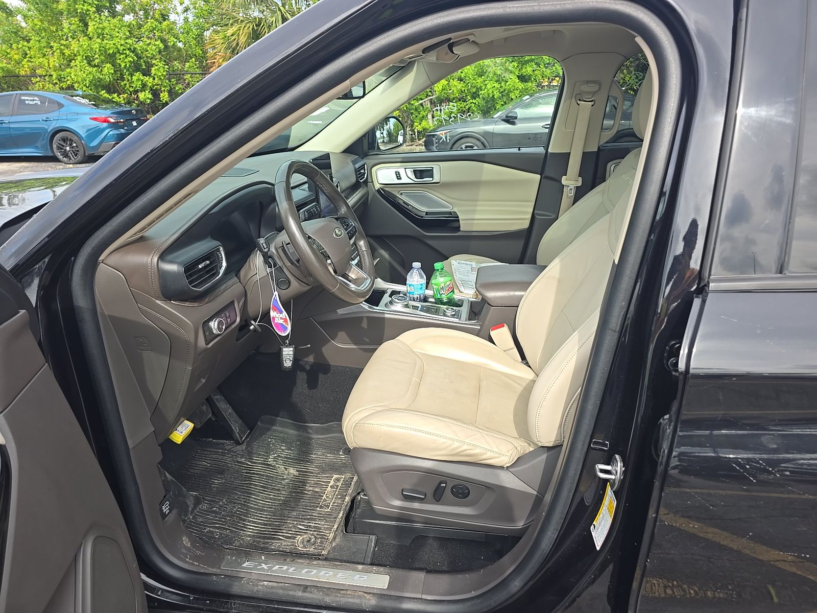 FORD EXPLORER - 8
