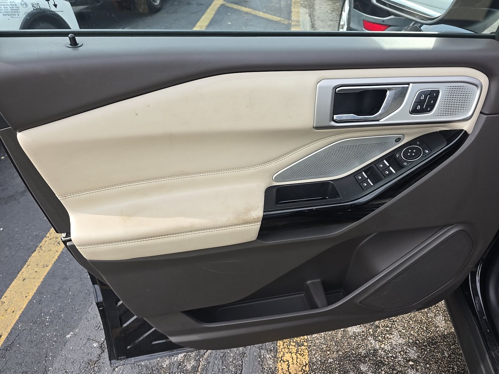 FORD EXPLORER - 10