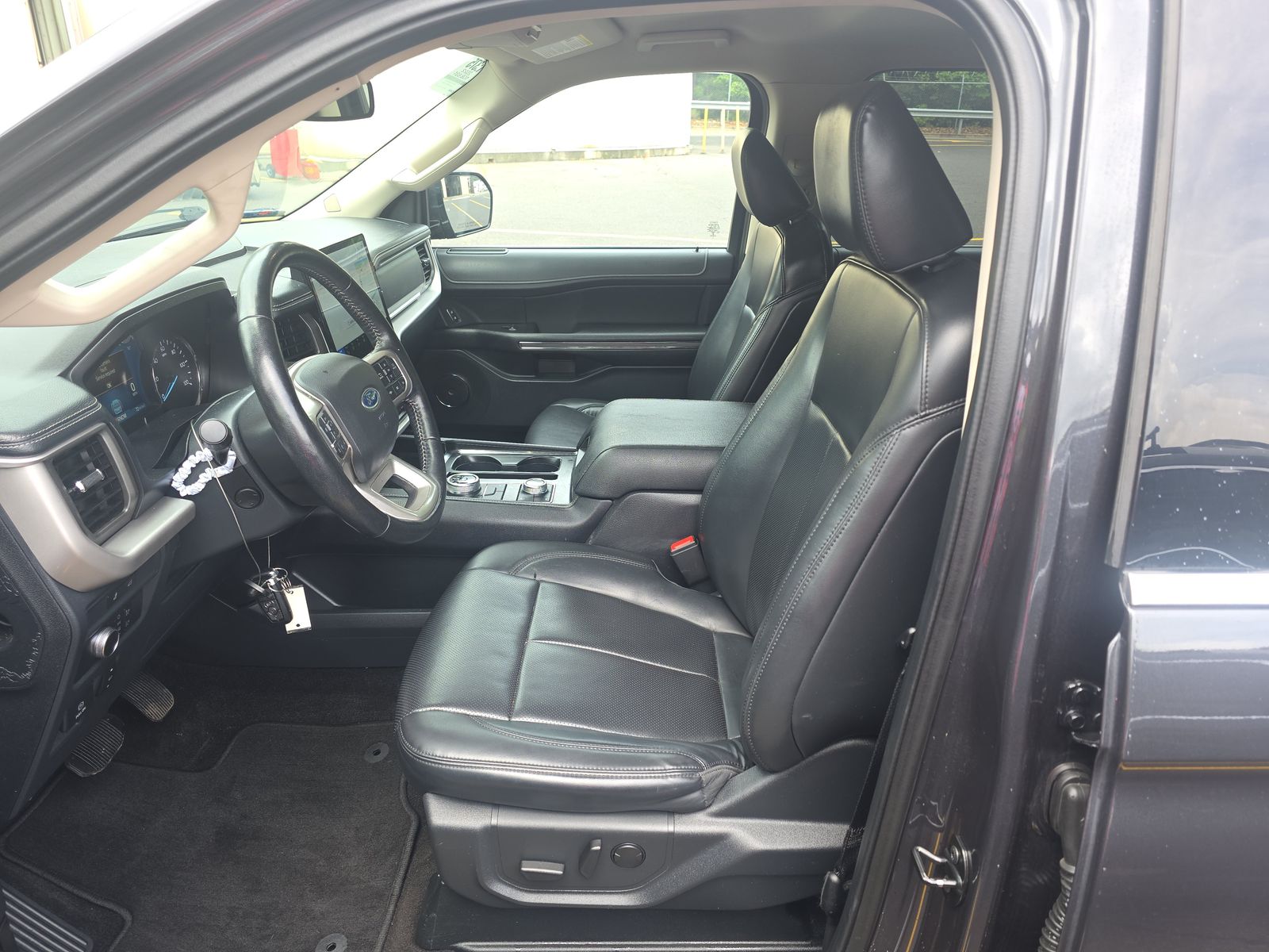 FORD EXPEDITION - 8