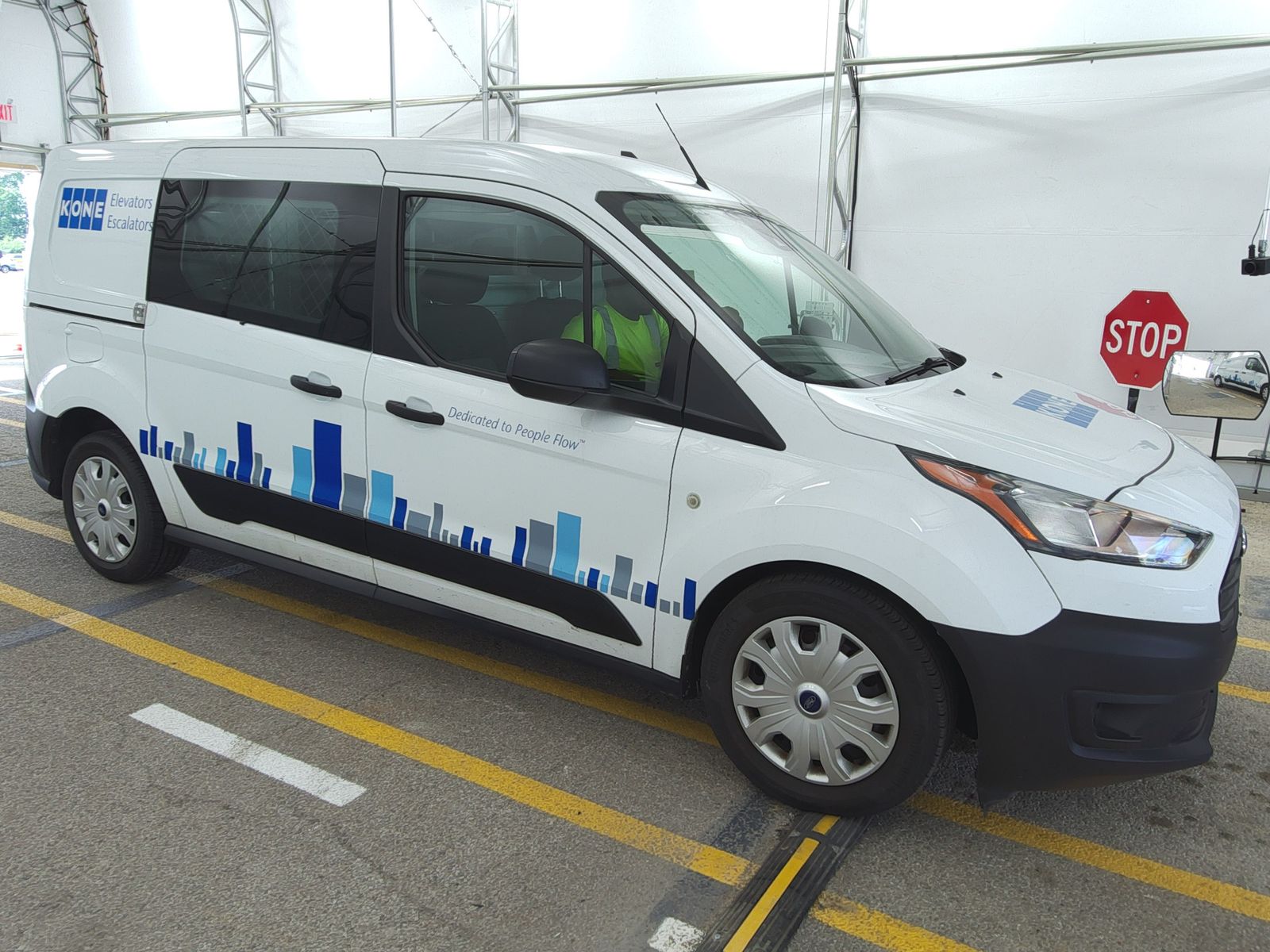 FORD TRANSIT CONNECT - 4