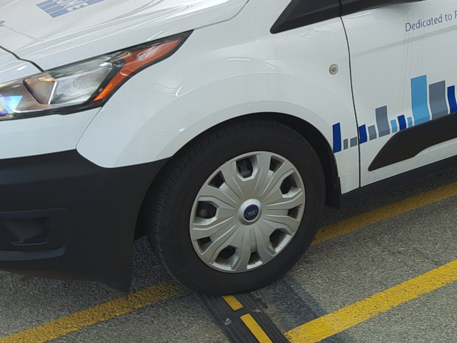 FORD TRANSIT CONNECT - 8