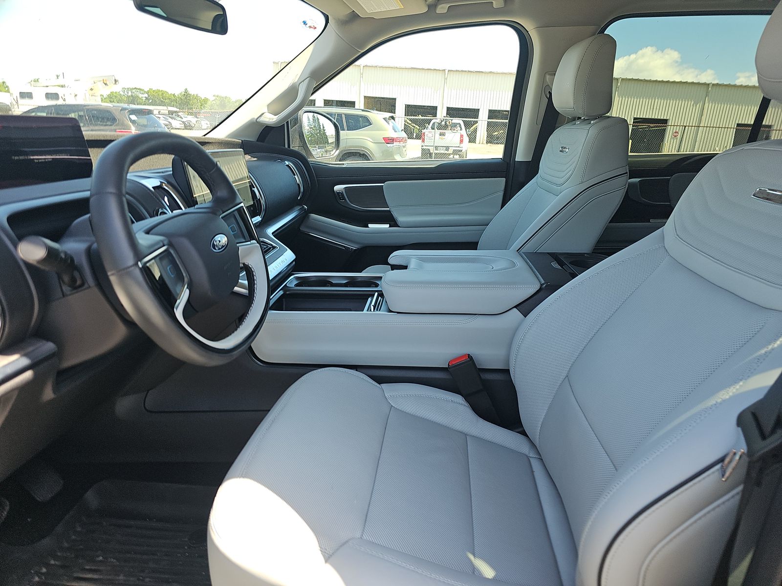 FORD EXPEDITION - 8