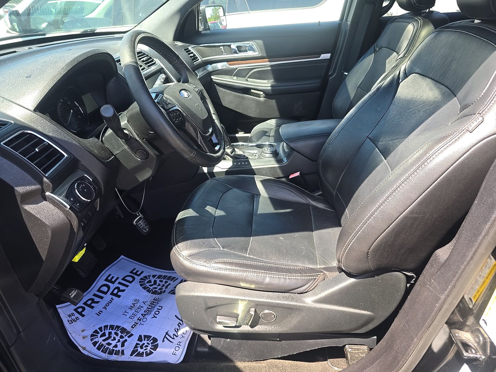 FORD EXPLORER - 8