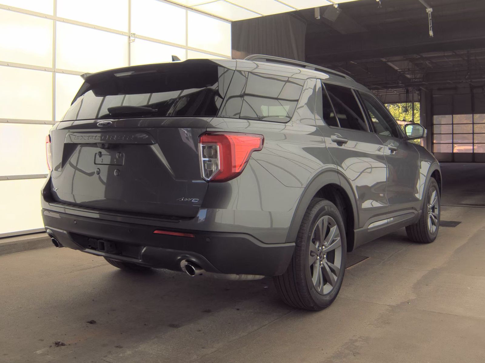 FORD EXPLORER - 6