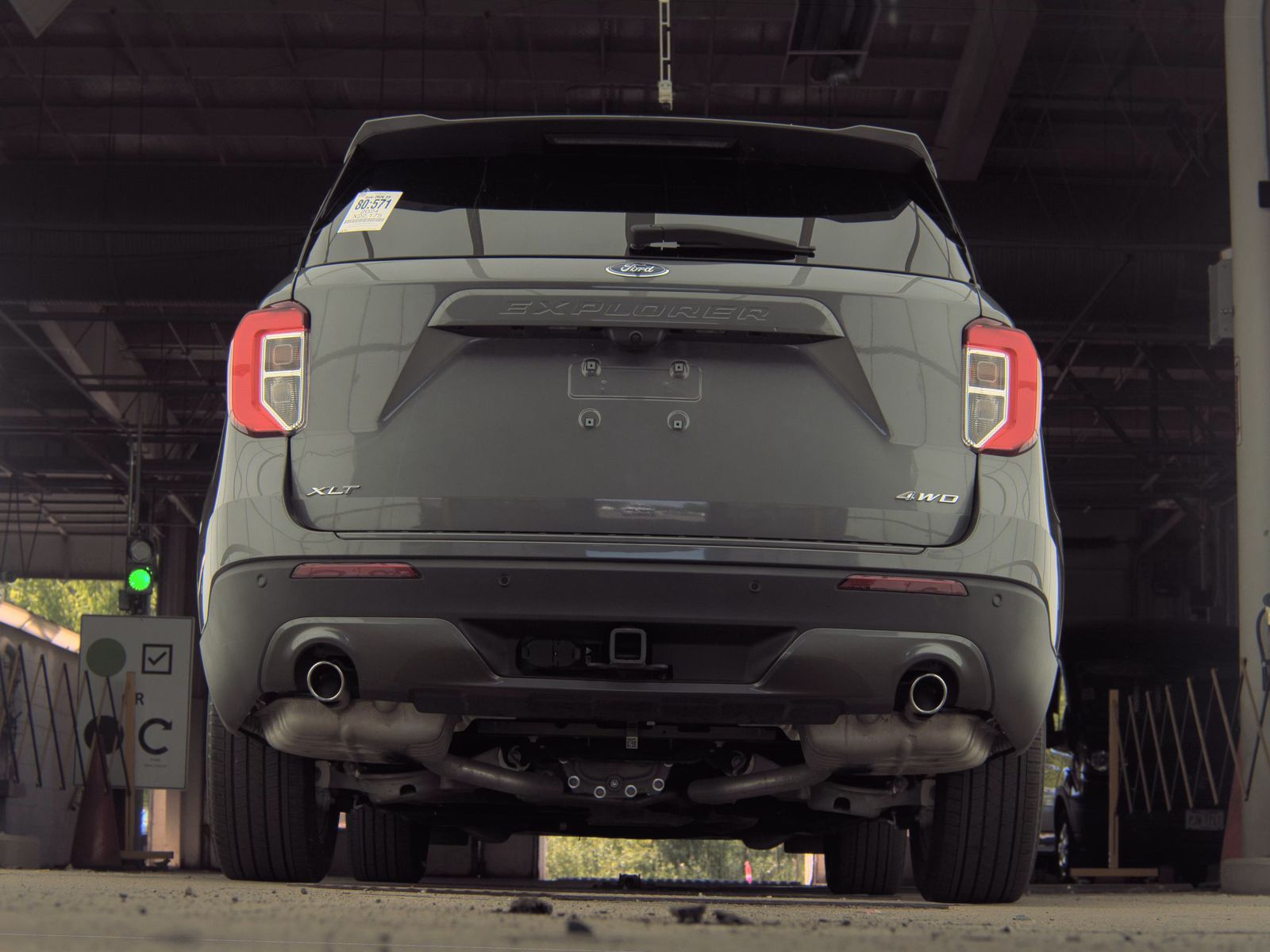 FORD EXPLORER - 8