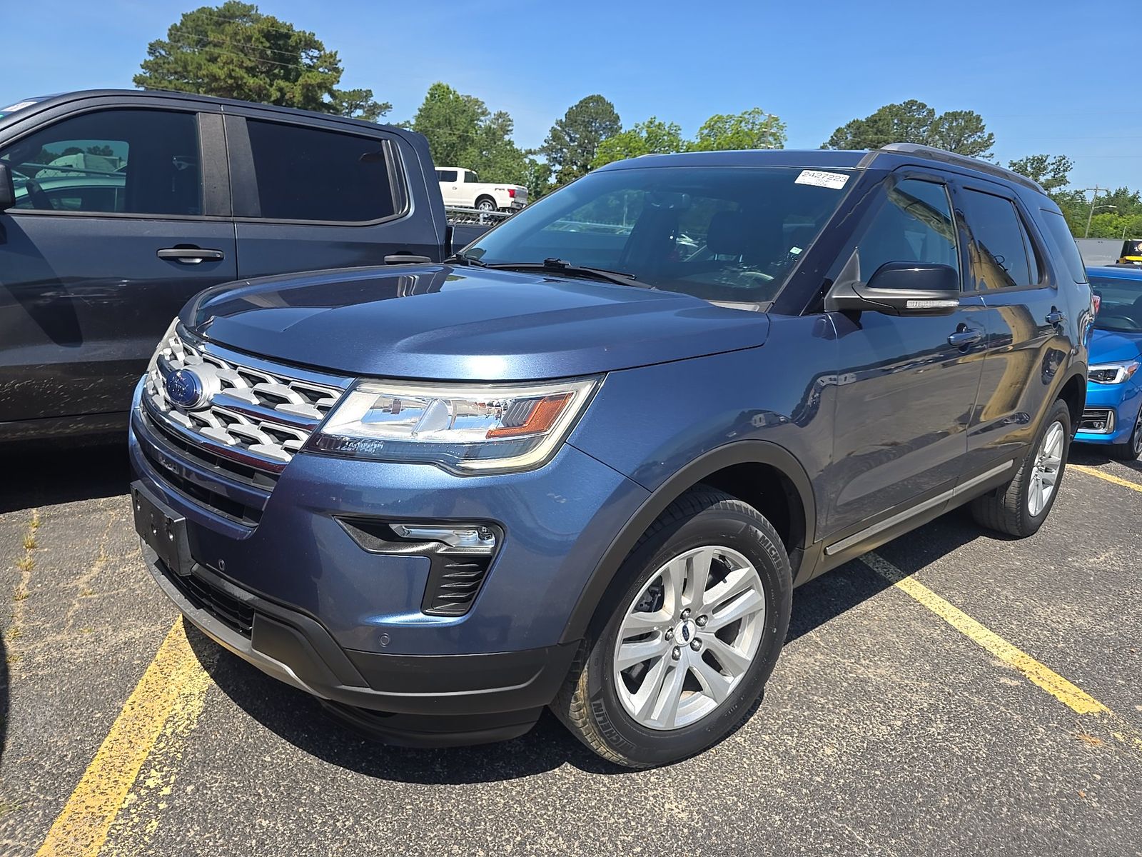FORD EXPLORER - 1