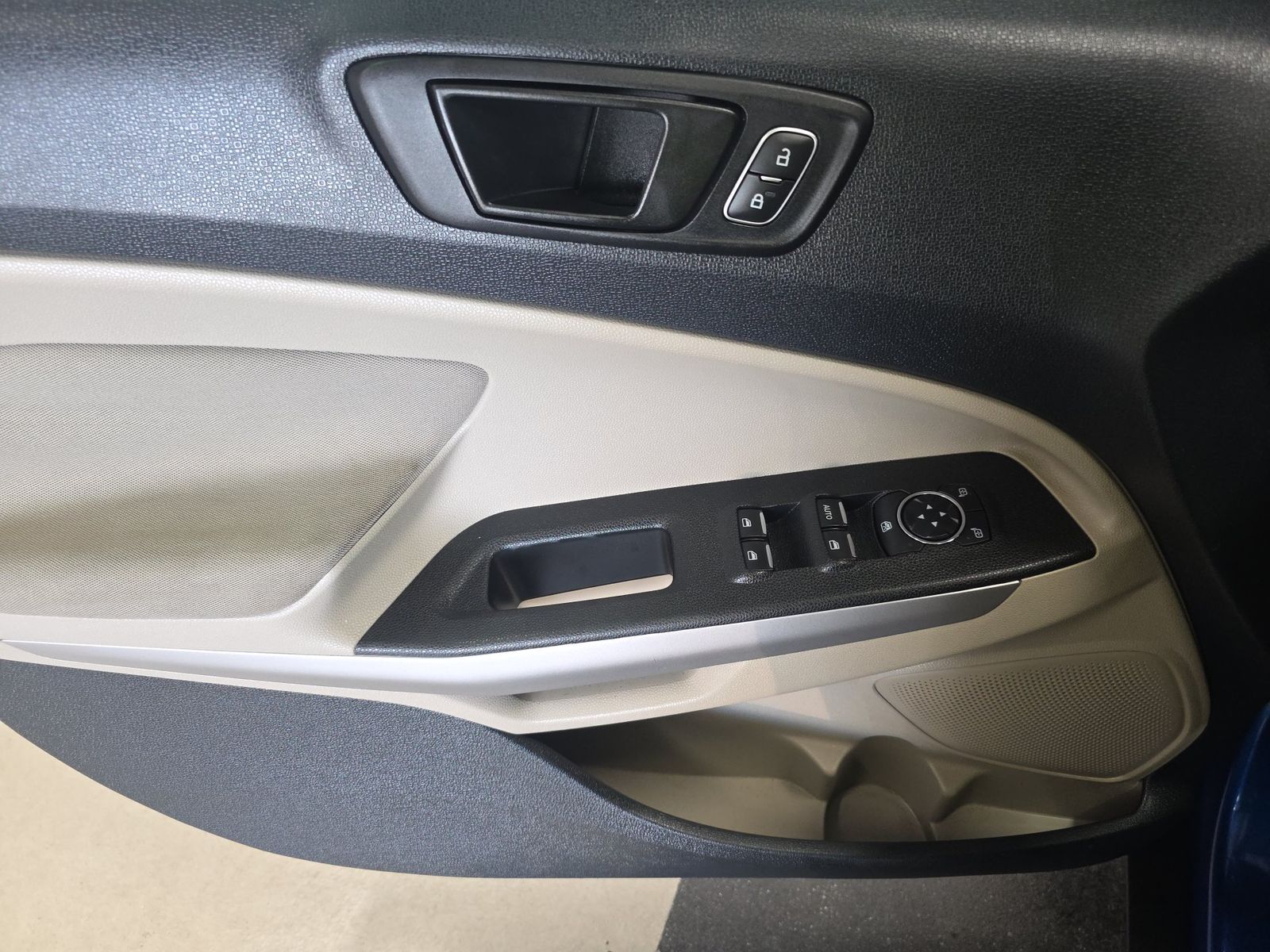 FORD ECOSPORT - 10