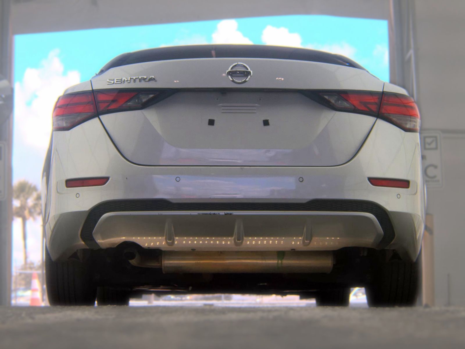 NISSAN SENTRA - 8