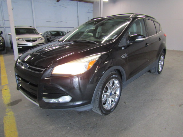 FORD ESCAPE - 1