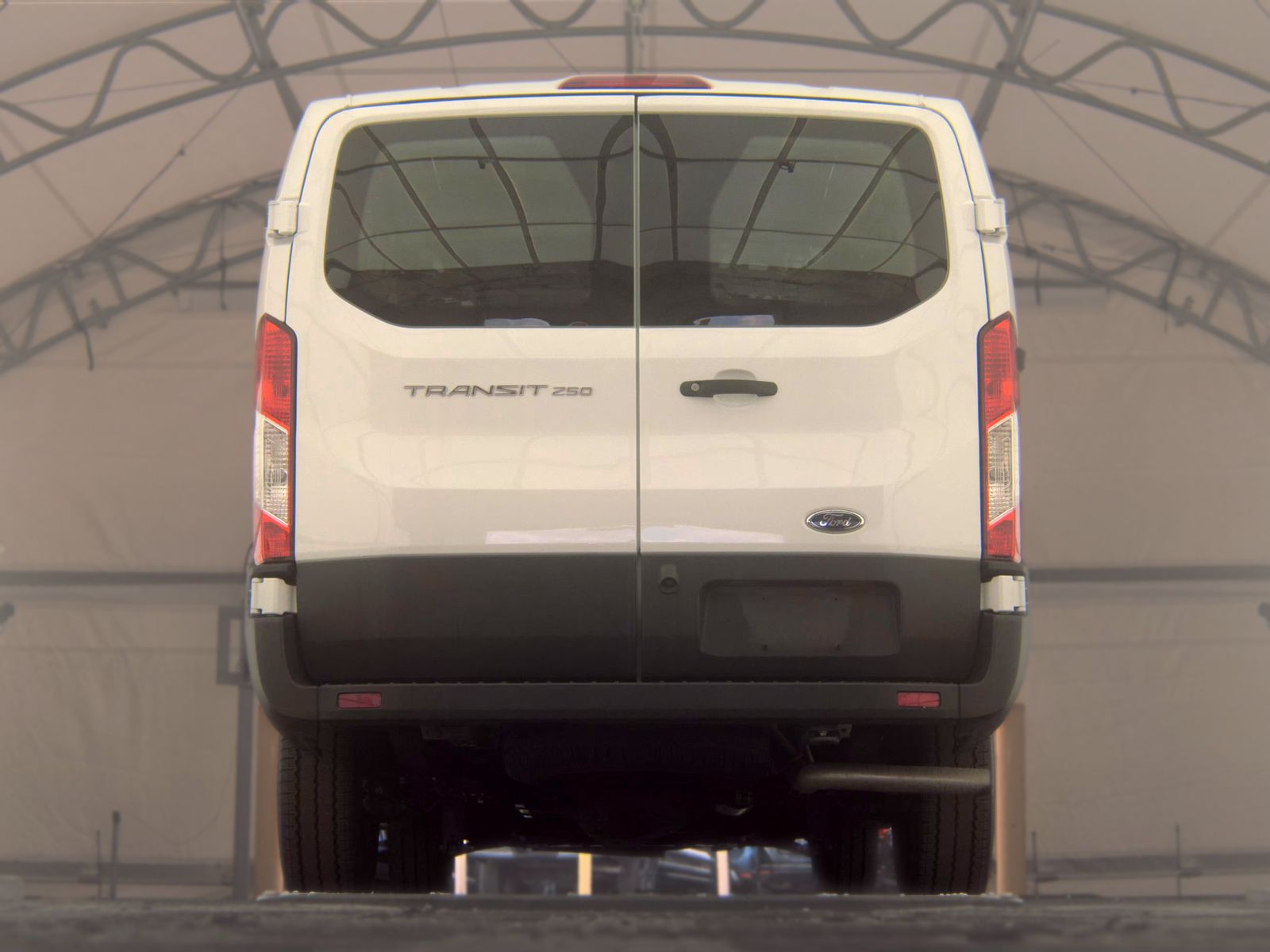 FORD TRANSIT 250 - 8