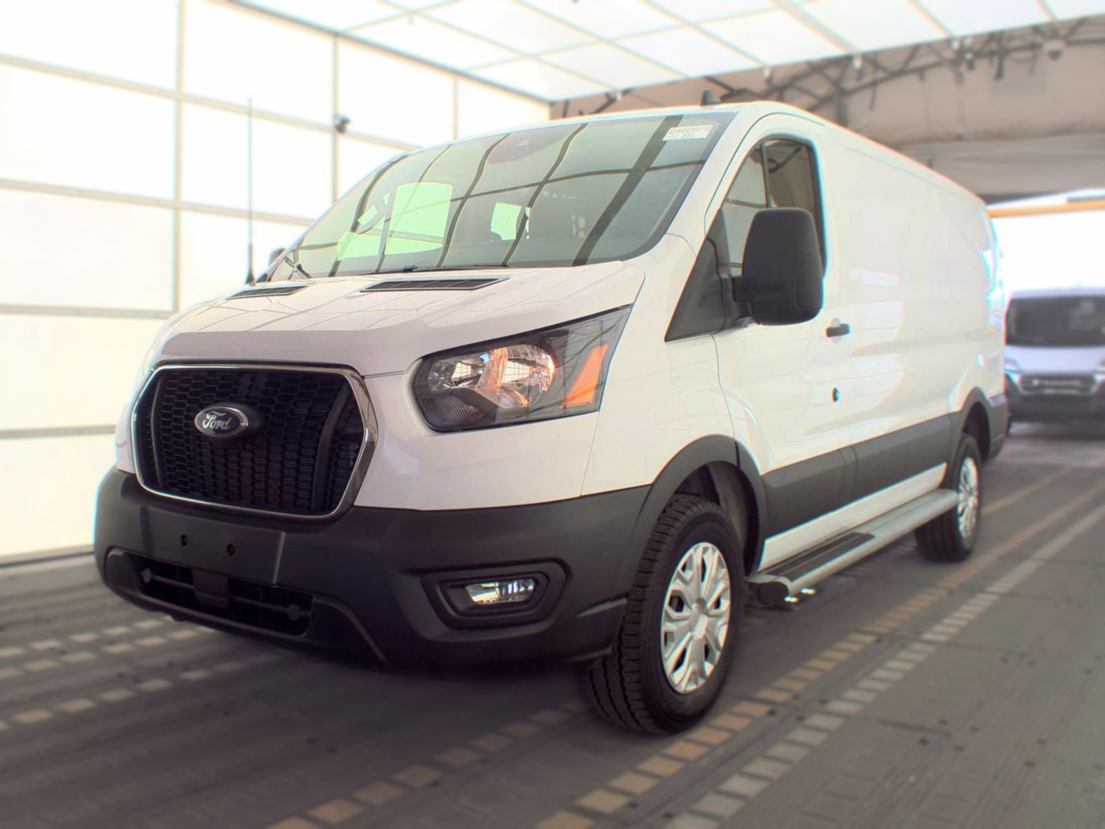 FORD TRANSIT 250 - 1