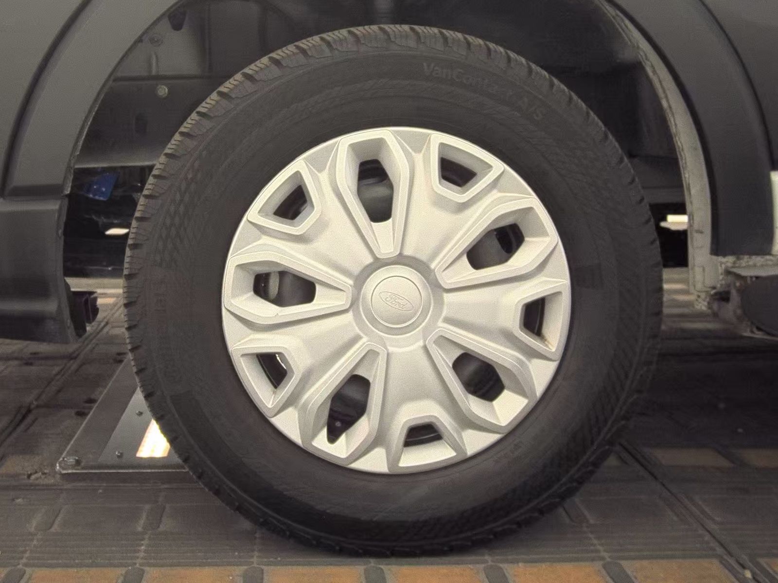 FORD TRANSIT 250 - 10