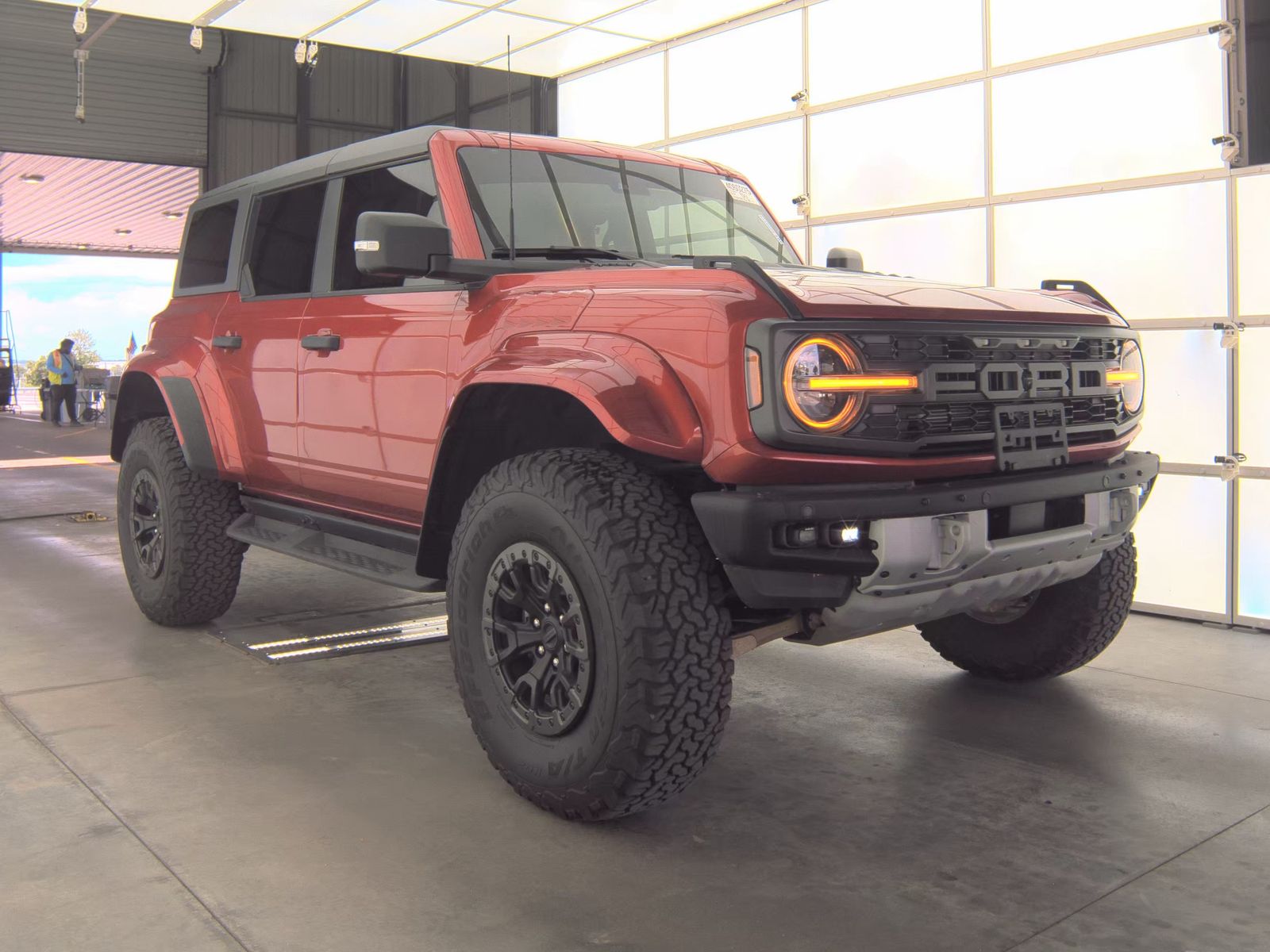 FORD BRONCO - 4