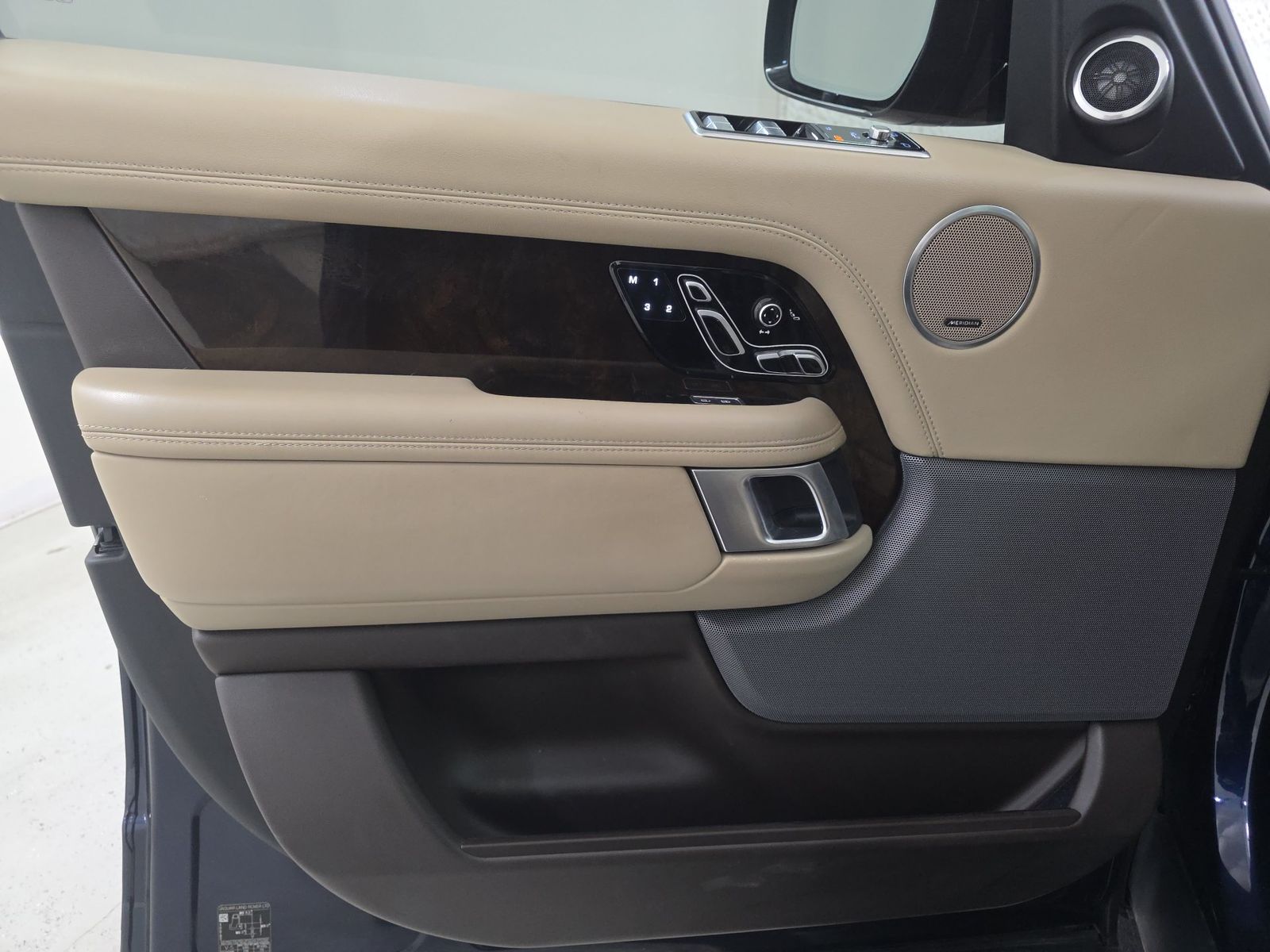 LAND ROVER RANGE ROVER - 10