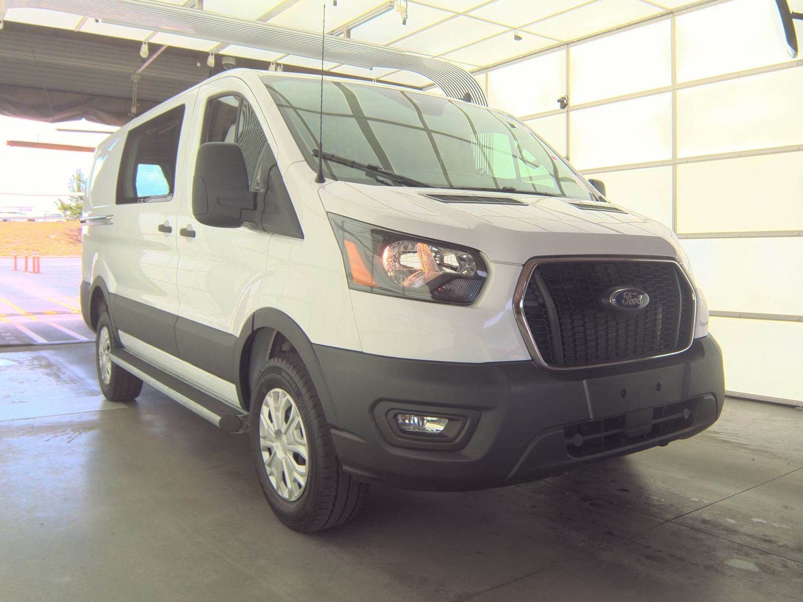 FORD TRANSIT 250 - 4