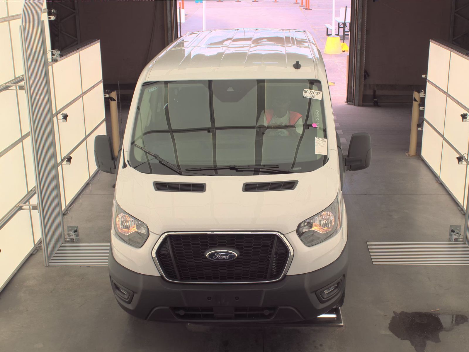 FORD TRANSIT 250 - 3
