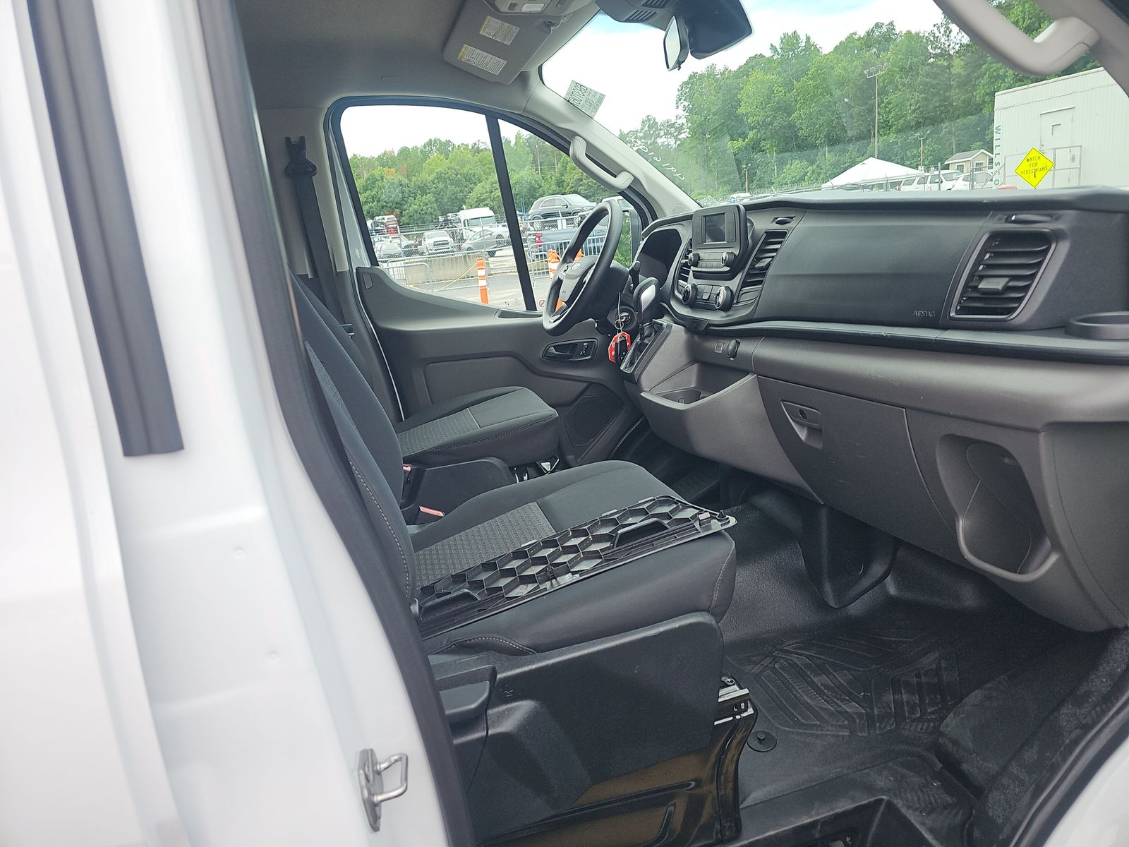 FORD TRANSIT 250 - 9