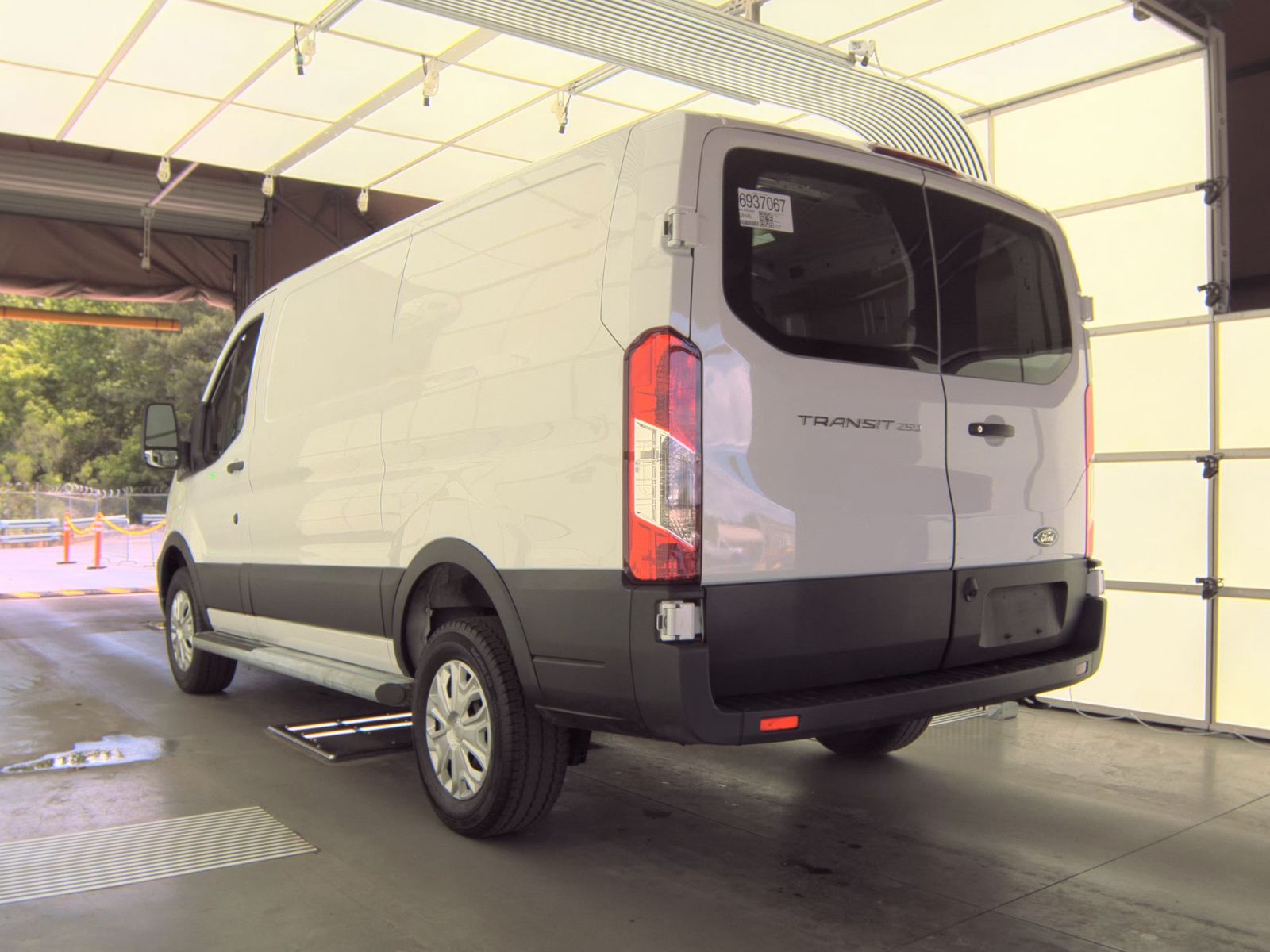 FORD TRANSIT 250 - 7