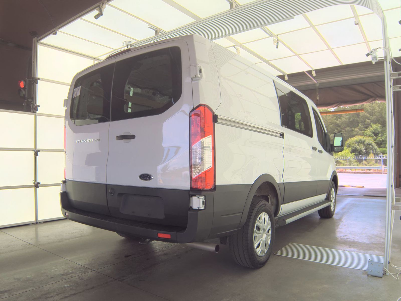 FORD TRANSIT 250 - 5