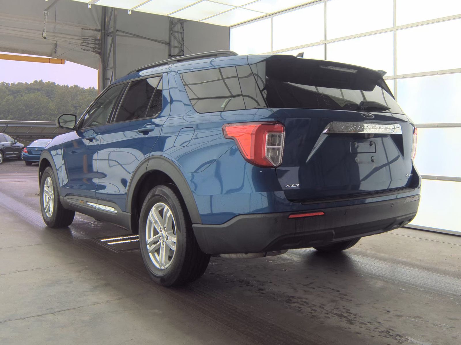 FORD EXPLORER - 7