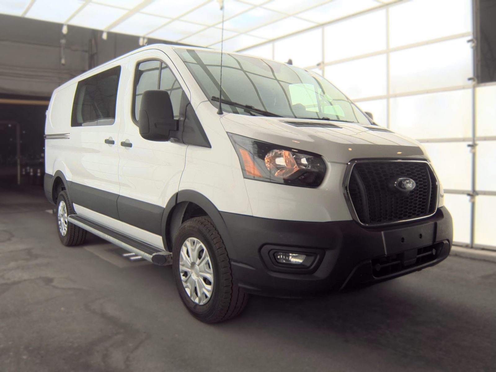 FORD TRANSIT 250 - 4