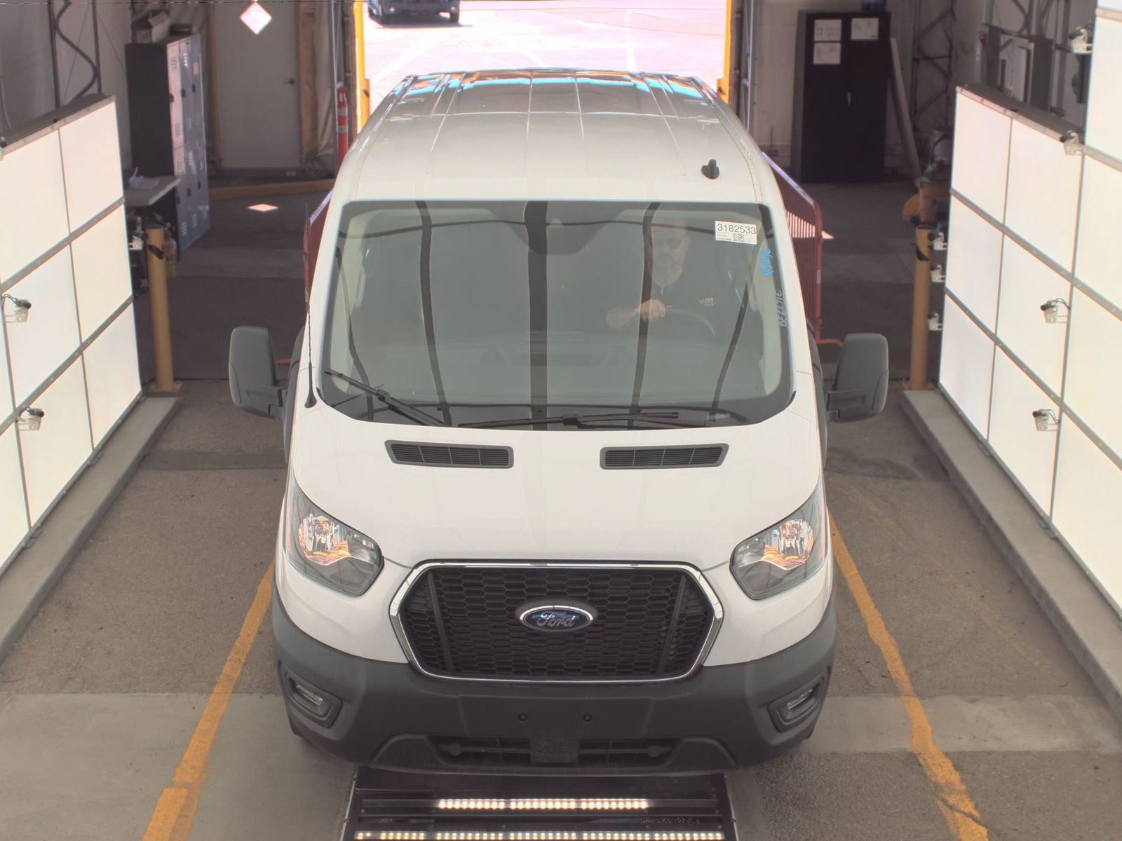 FORD TRANSIT 250 - 3