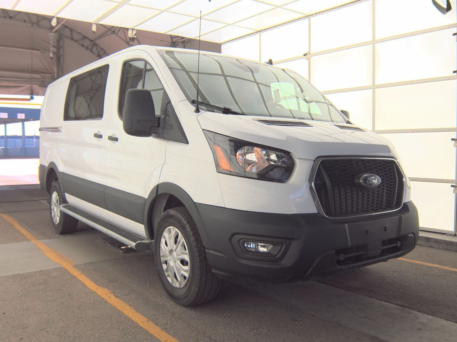 FORD TRANSIT 250 - 4