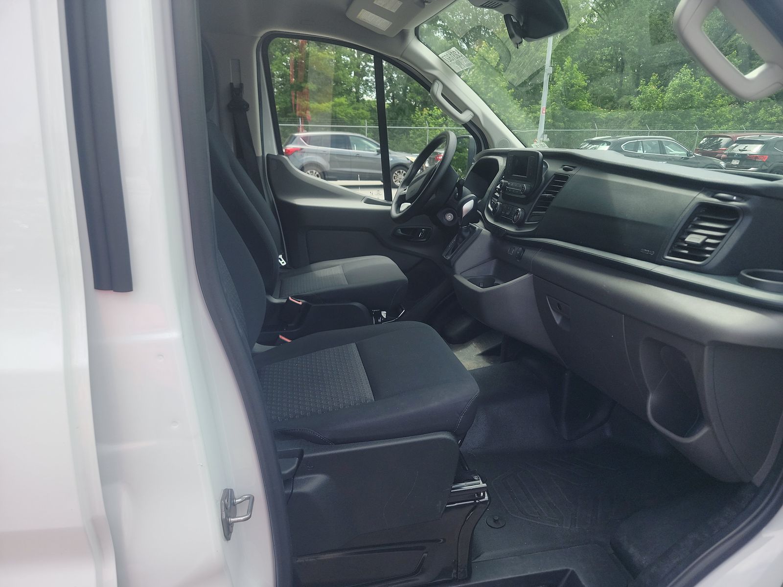 FORD TRANSIT 250 - 9