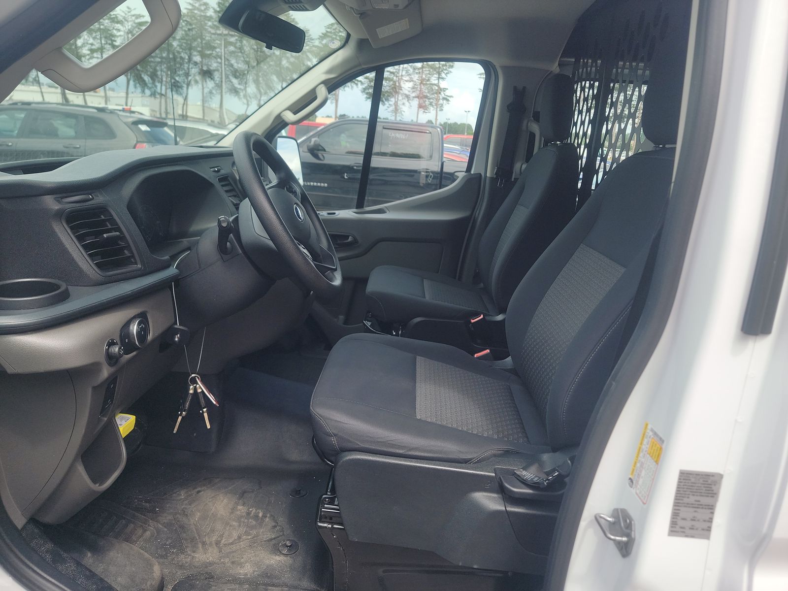 FORD TRANSIT 250 - 8