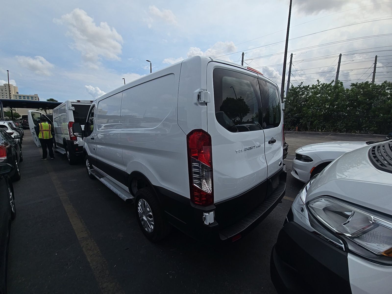 FORD TRANSIT 250 - 7