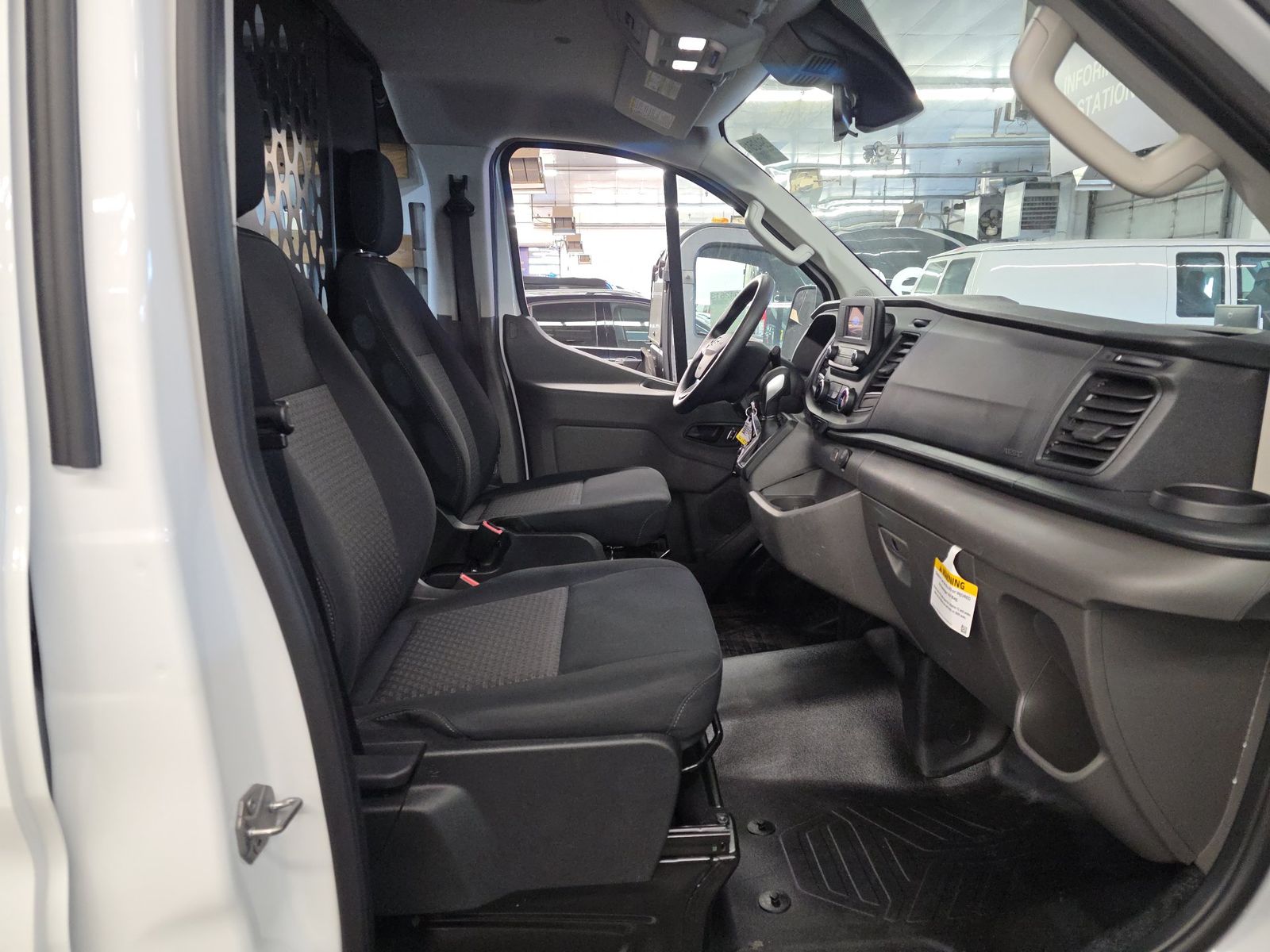FORD TRANSIT 250 - 9