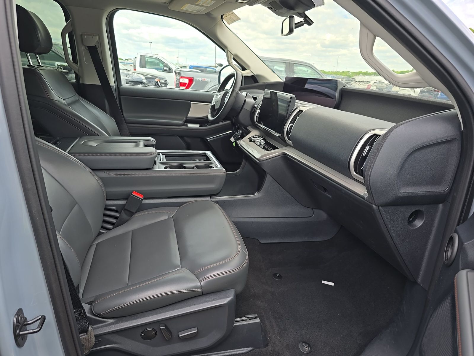 FORD EXPEDITION MAX - 9