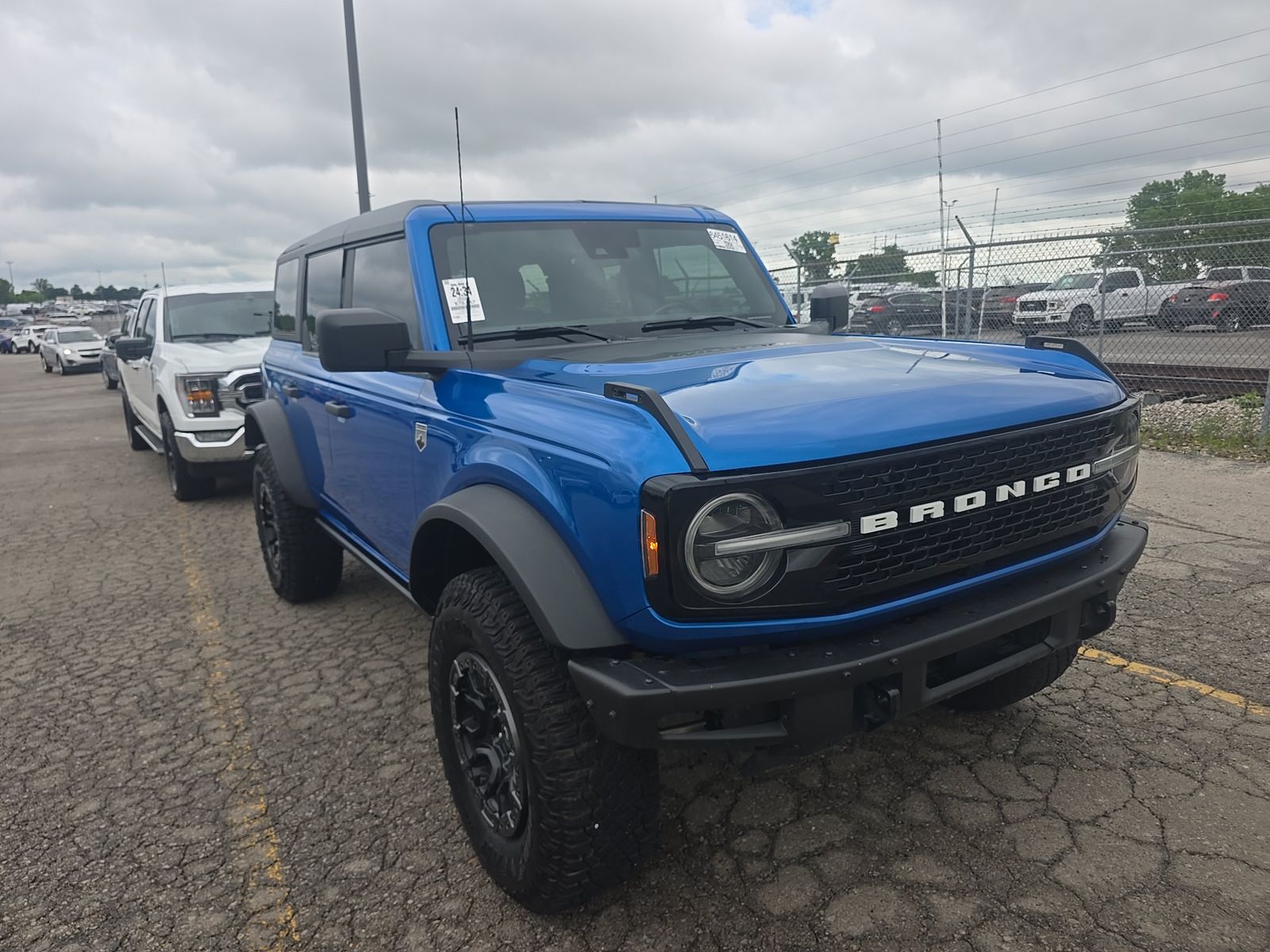 FORD BRONCO - 4
