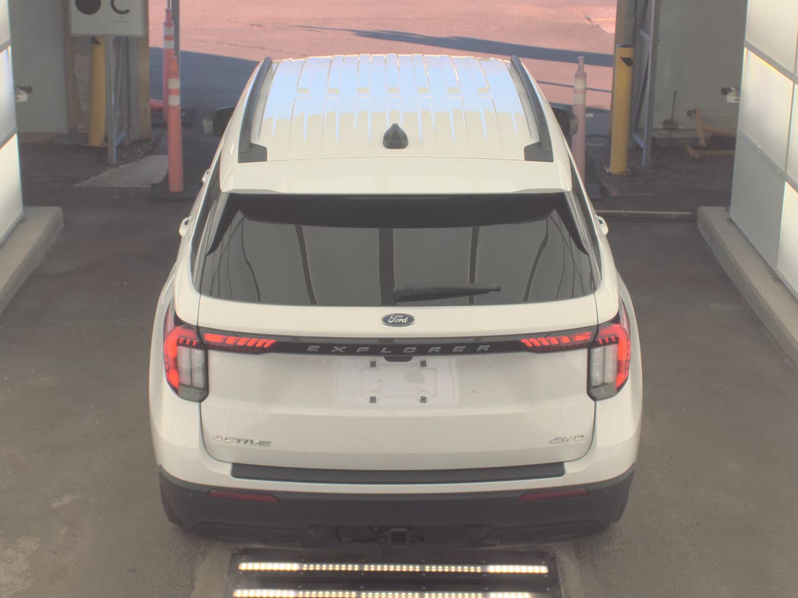 FORD EXPLORER - 6