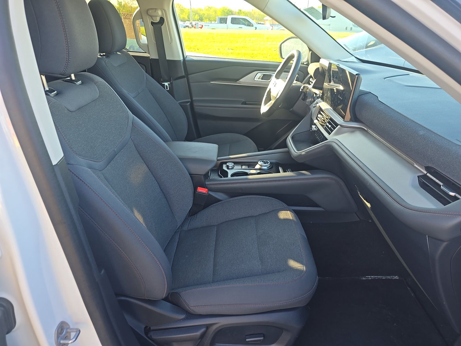 FORD EXPLORER - 9