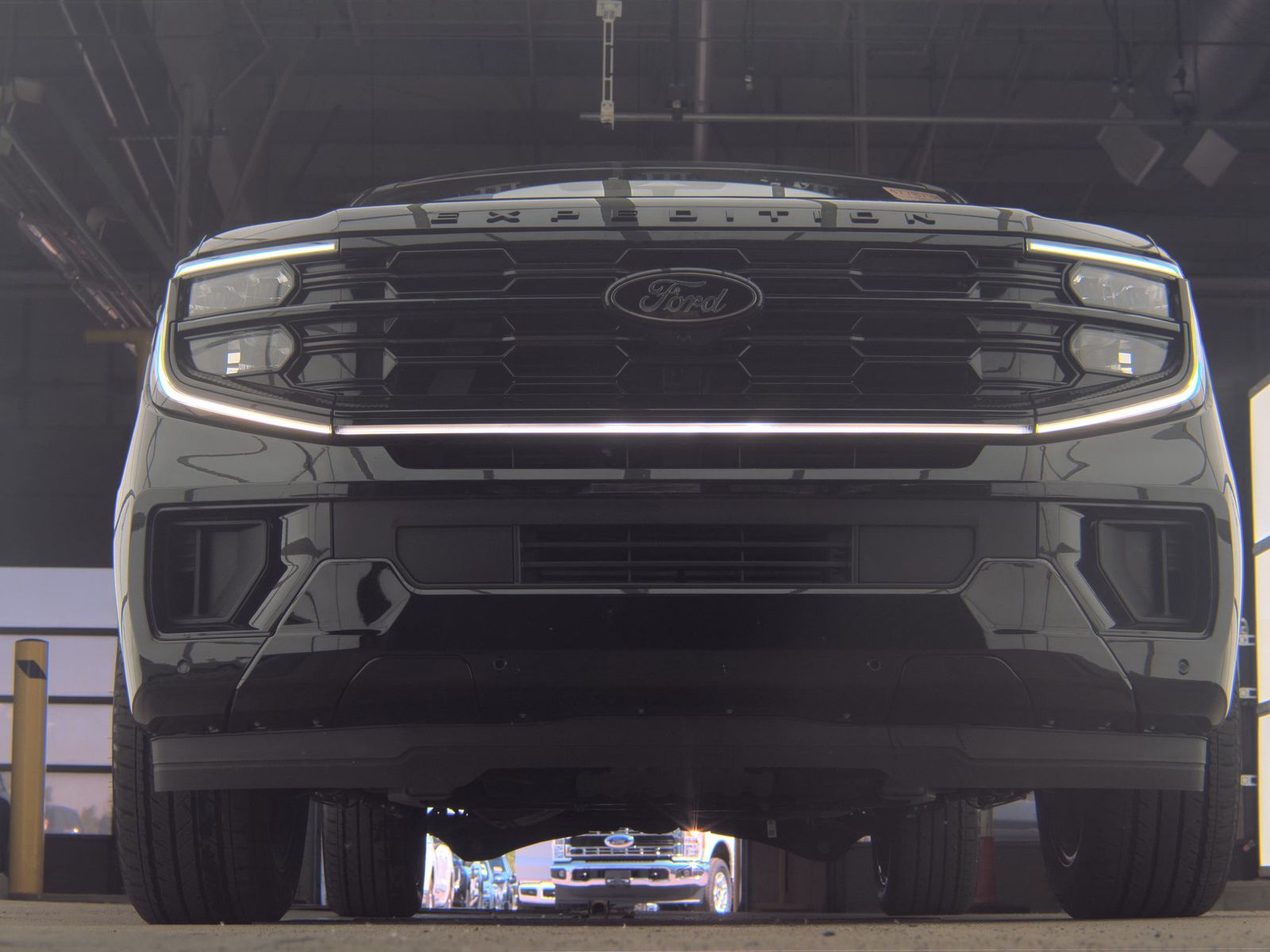FORD EXPEDITION MAX - 4