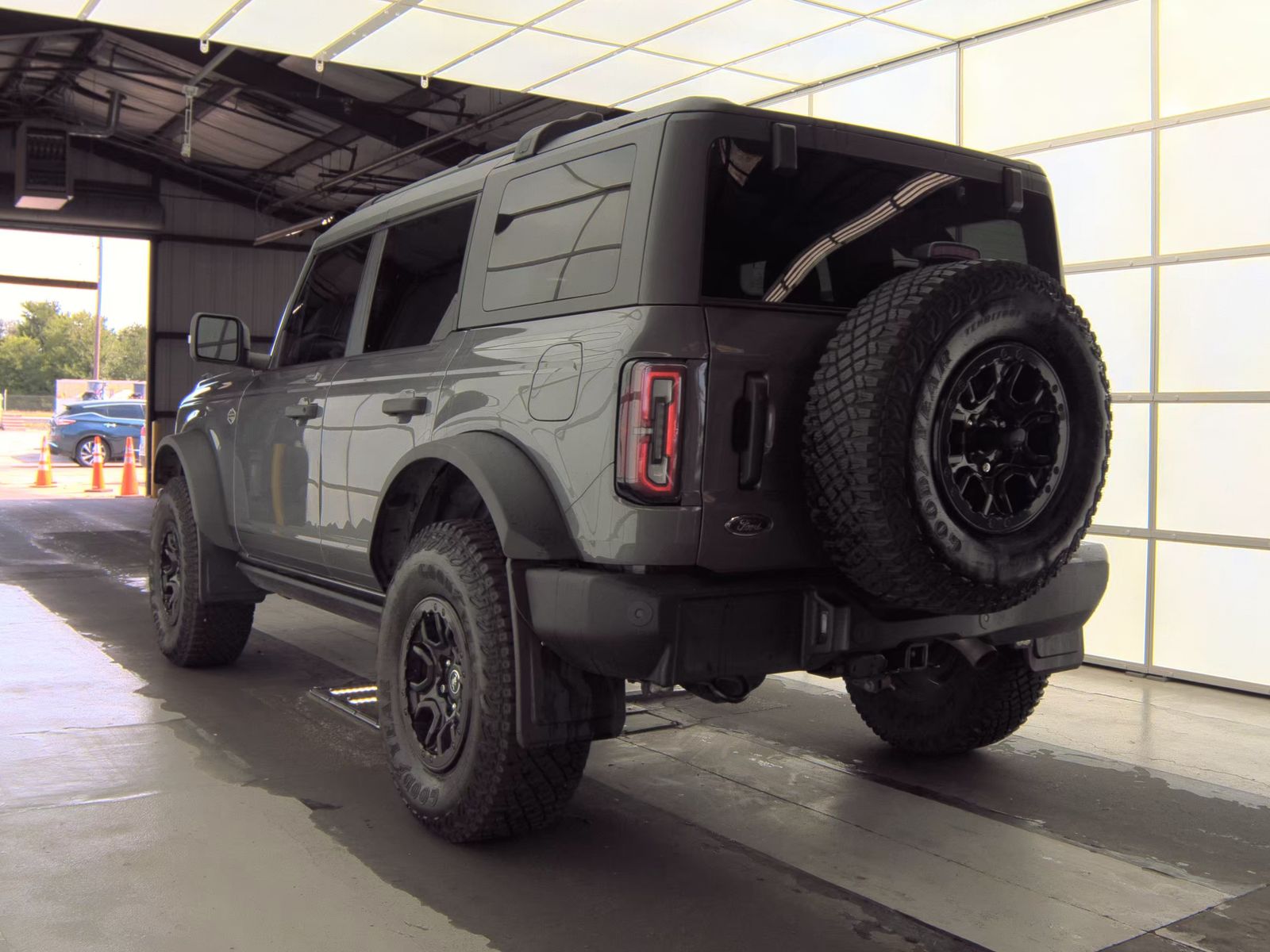 FORD BRONCO - 9