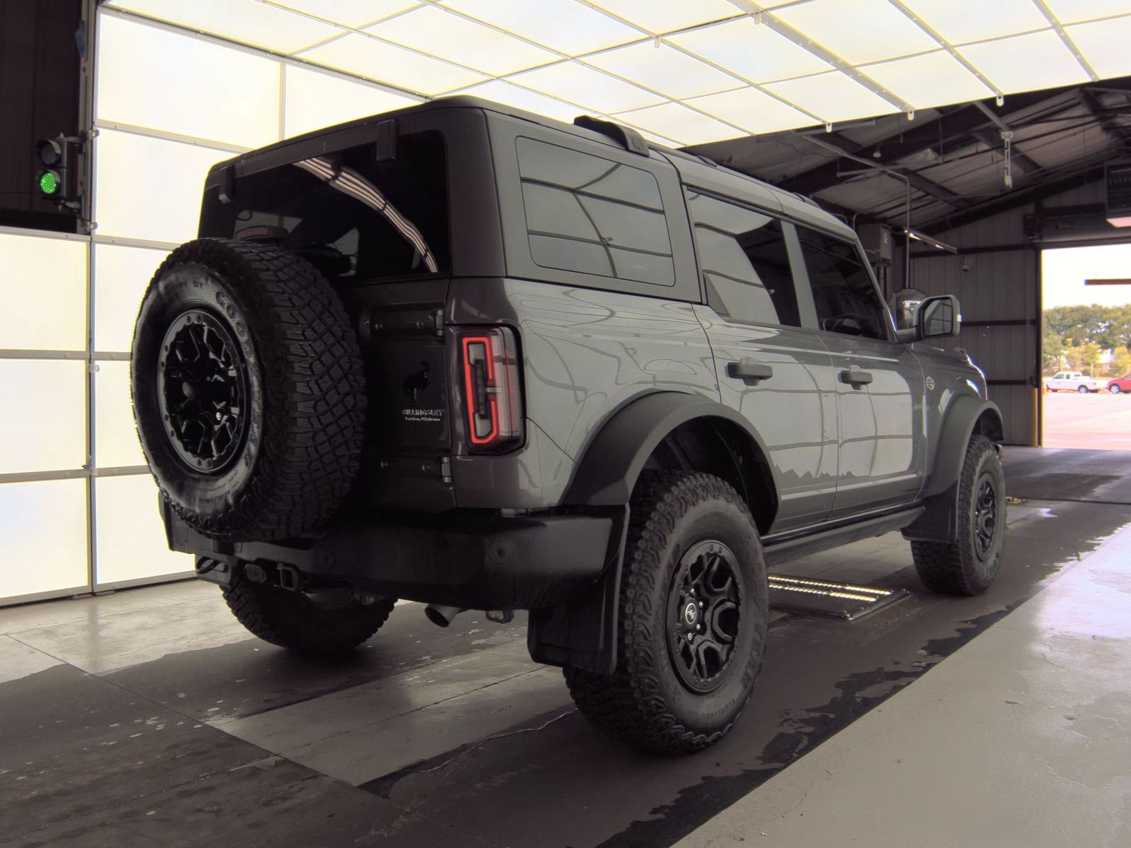 FORD BRONCO - 6