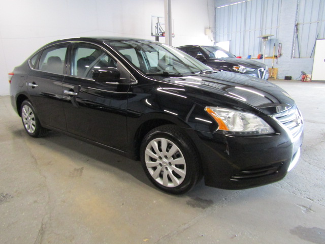 NISSAN SENTRA - 4